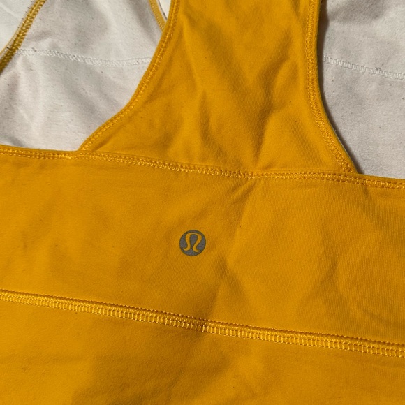 Lululemon tank - Picture 4 of 4